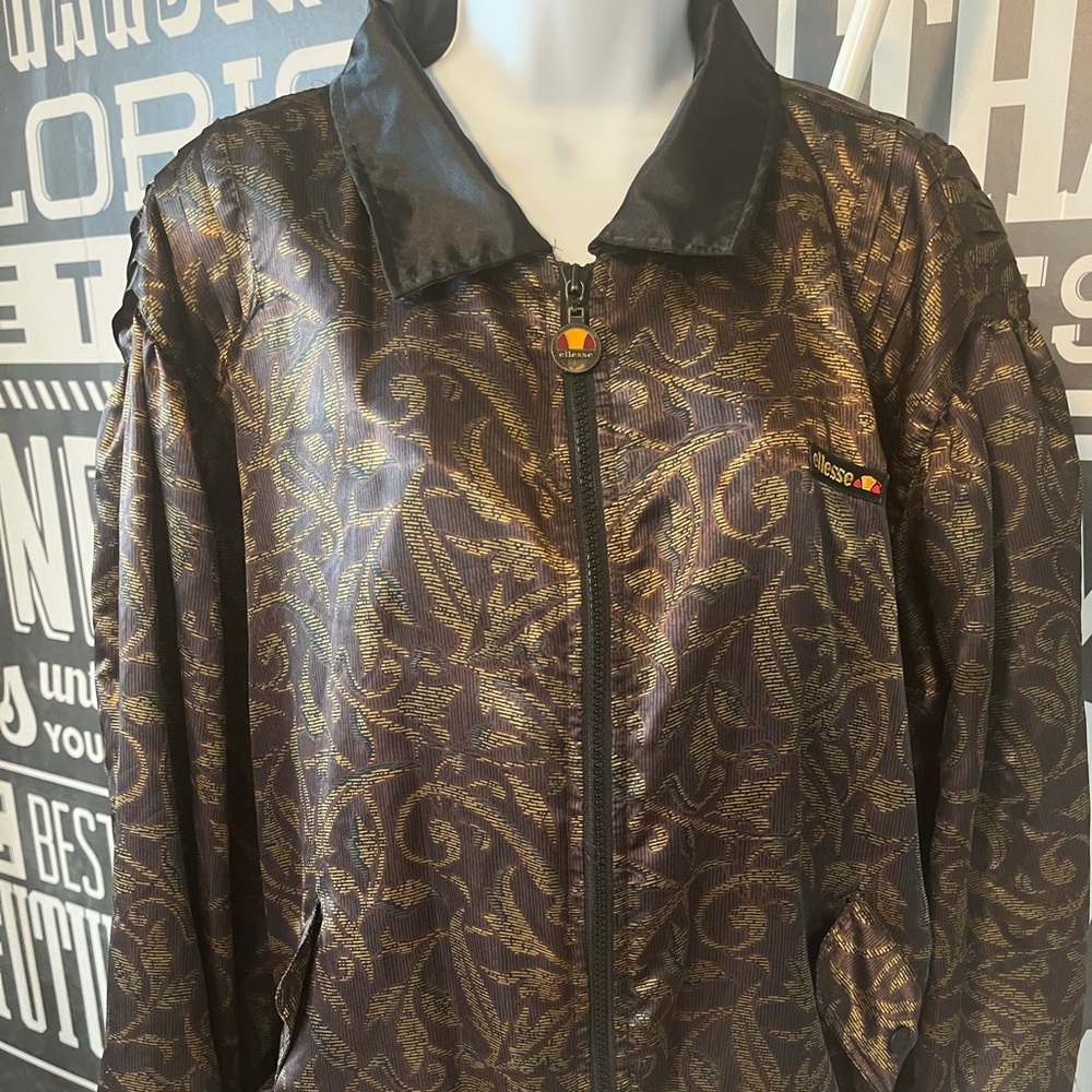 Vintage 80s Ellesse Windbreaker Jacket with Satin Collar Street Style Hip Hop